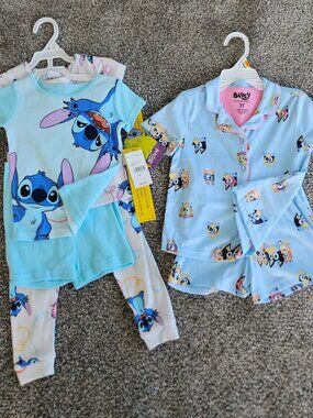 Girls 3T Bundle of Pajamas sets, Stitch and Bluey NWT